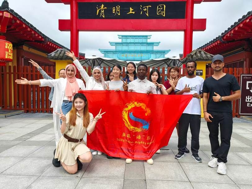 清明上河园合影 清明上河园合影